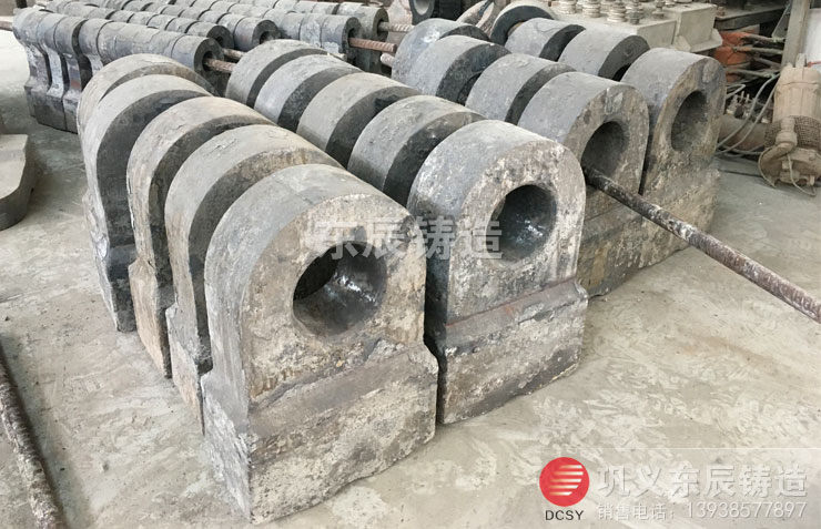 破碎機雙液合金熱復合錘頭